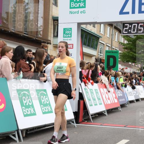 21.09.2025 - PSD Bank Halbmarathon Strokosch-Dieckow http://msf.ph/oto/8924545 21.09.2025 12:04:54 Ziel 1699, 1760, 2507, 2774, 3005, 3116, 3177, 3193, 3358 meine-sportfotos.de