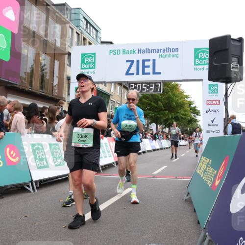 21.09.2025 - PSD Bank Halbmarathon Strokosch-Dieckow http://msf.ph/oto/8924574 21.09.2025 12:05:00 Ziel 2507, 2774, 2879, 2921, 3116, 3177, 3193, 3358, 3976 meine-sportfotos.de