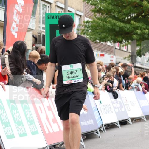 21.09.2025 - PSD Bank Halbmarathon Strokosch-Dieckow http://msf.ph/oto/8924629 21.09.2025 12:05:17 Ziel 2166, 3267, 3467 meine-sportfotos.de