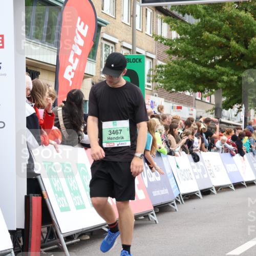 21.09.2025 - PSD Bank Halbmarathon Strokosch-Dieckow http://msf.ph/oto/8924635 21.09.2025 12:05:17 Ziel 2166, 3267, 3467 meine-sportfotos.de
