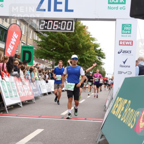 21.09.2025 - PSD Bank Halbmarathon Strokosch-Dieckow http://msf.ph/oto/8924697 21.09.2025 12:05:23 Ziel 1043, 1171, 1253, 1255, 1387, 3267, 3467 meine-sportfotos.de