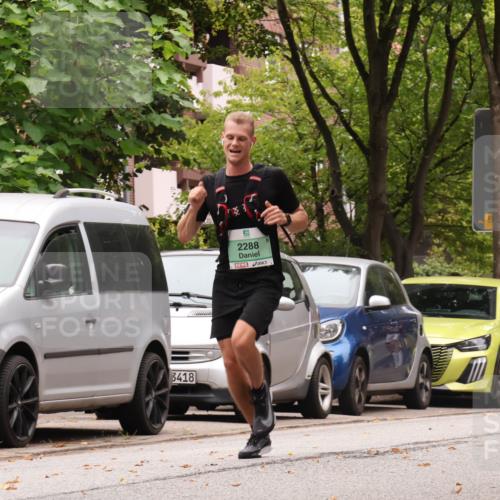 21.09.2025 - PSD Bank Halbmarathon Luisa Fischer http://msf.ph/oto/8924940 21.09.2025 11:21:20 Laufen 3418, 2288 meine-sportfotos.de