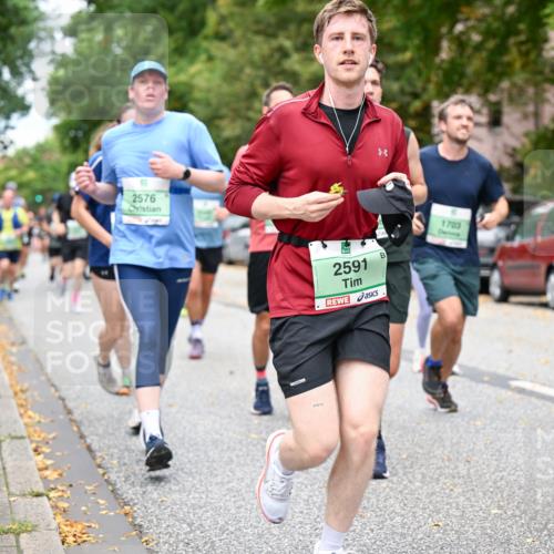 21.09.2025 - PSD Bank Halbmarathon Dr. Thomas Lammeyer http://msf.ph/oto/8925143 21.09.2025 10:44:20 Laufen 2576, 1703, 2591 meine-sportfotos.de