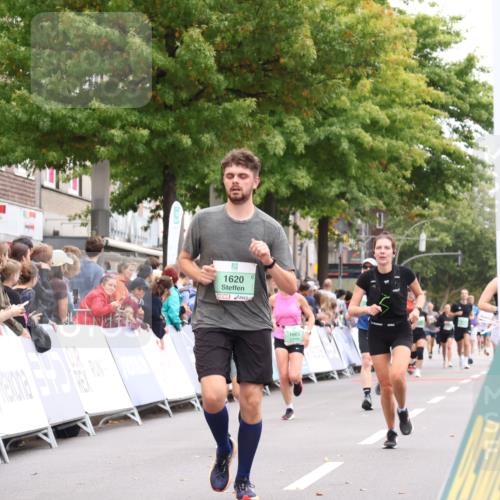 21.09.2025 - PSD Bank Halbmarathon Strokosch-Dieckow http://msf.ph/oto/8925168 21.09.2025 12:06:12 Ziel 1432, 1620, 1663, 1726, 1727, 2013, 2446, 2580, 3236, 3292 meine-sportfotos.de
