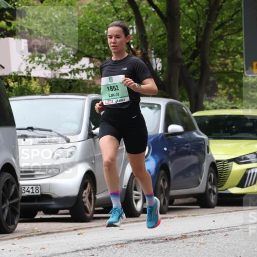 21.09.2025 - PSD Bank Halbmarathon Luisa Fischer http://msf.ph/oto/8925221 21.09.2025 11:22:42 Laufen 3418, 1852, 1900, 63 meine-sportfotos.de