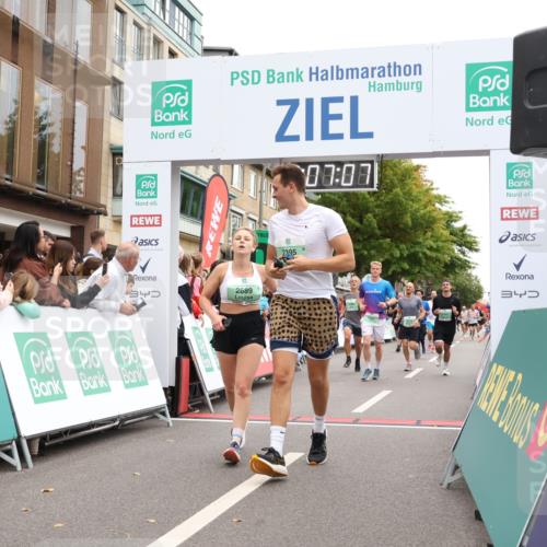 21.09.2025 - PSD Bank Halbmarathon Strokosch-Dieckow http://msf.ph/oto/8925263 21.09.2025 12:06:31 Ziel 1021, 1296, 2395, 2433, 2689, 2712, 2745, 2920, 2998, 3030, 3201, 3254 meine-sportfotos.de
