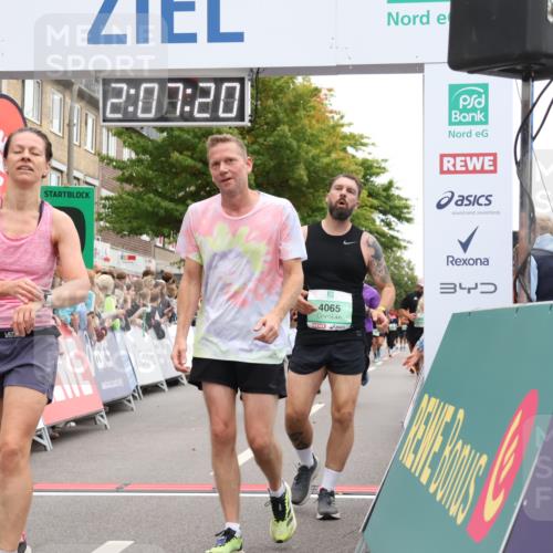 21.09.2025 - PSD Bank Halbmarathon Strokosch-Dieckow http://msf.ph/oto/8925379 21.09.2025 12:06:44 Ziel 1334, 2656, 2698, 2711, 2838, 2933, 3059, 3465, 3586, 3955, 4065 meine-sportfotos.de