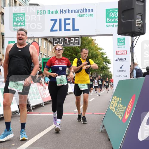 21.09.2025 - PSD Bank Halbmarathon Strokosch-Dieckow http://msf.ph/oto/8925489 21.09.2025 12:06:56 Ziel 1211, 1284, 2624, 2711, 3064, 3391, 3749 meine-sportfotos.de
