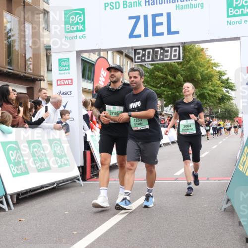 21.09.2025 - PSD Bank Halbmarathon Strokosch-Dieckow http://msf.ph/oto/8925525 21.09.2025 12:07:01 Ziel 1284, 2624, 2808, 3064, 3266, 3391, 3749 meine-sportfotos.de