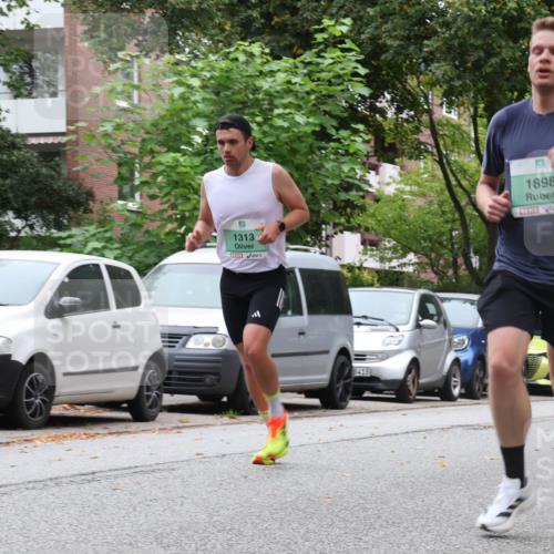 21.09.2025 - PSD Bank Halbmarathon Luisa Fischer http://msf.ph/oto/8925649 21.09.2025 11:24:58 Laufen 1313, 3418, 1898 meine-sportfotos.de