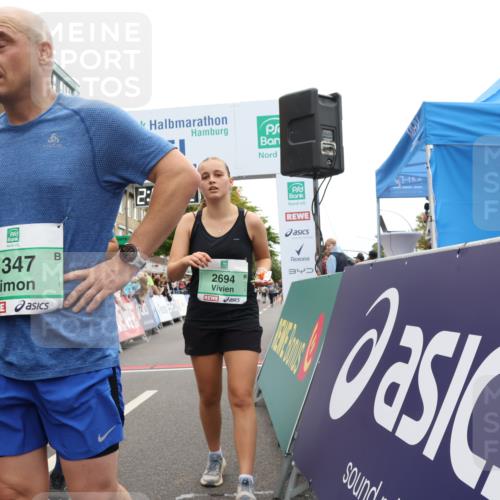 21.09.2025 - PSD Bank Halbmarathon Strokosch-Dieckow http://msf.ph/oto/8925662 21.09.2025 12:07:25 Ziel 1347, 2671, 2694, 3068, 3259 meine-sportfotos.de