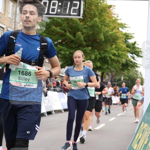 21.09.2025 - PSD Bank Halbmarathon Strokosch-Dieckow http://msf.ph/oto/8925713 21.09.2025 12:07:35 Ziel 1686, 2864, 2942, 3065, 3222, 3393, 3692, 4003 meine-sportfotos.de