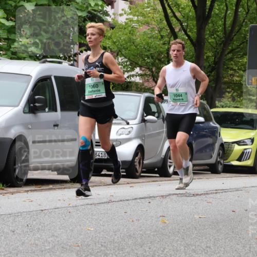 21.09.2025 - PSD Bank Halbmarathon Luisa Fischer http://msf.ph/oto/8925880 21.09.2025 11:26:11 Laufen 1060, 3418, 1044 meine-sportfotos.de