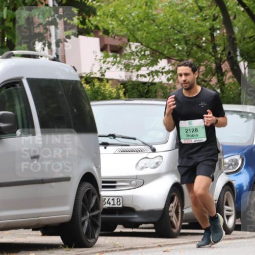 21.09.2025 - PSD Bank Halbmarathon Luisa Fischer http://msf.ph/oto/8925883 21.09.2025 11:26:23 Laufen 3418, 2128 meine-sportfotos.de