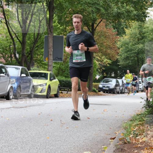 21.09.2025 - PSD Bank Halbmarathon Luisa Fischer http://msf.ph/oto/8926197 21.09.2025 11:28:03 Laufen 3916, 3418, 1725 meine-sportfotos.de