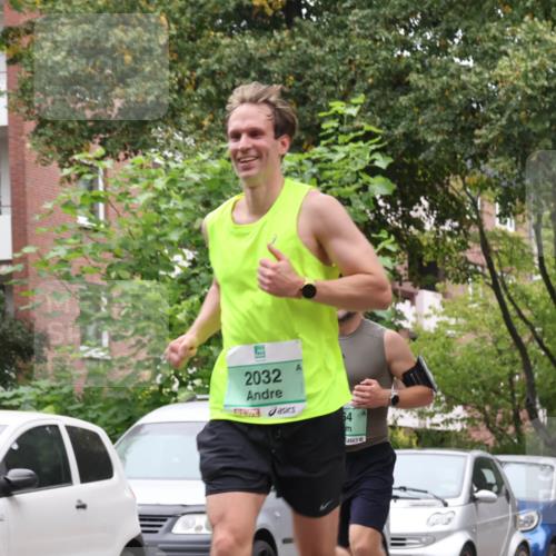 21.09.2025 - PSD Bank Halbmarathon Luisa Fischer http://msf.ph/oto/8926247 21.09.2025 11:28:18 Laufen 2032, 4, 64 meine-sportfotos.de