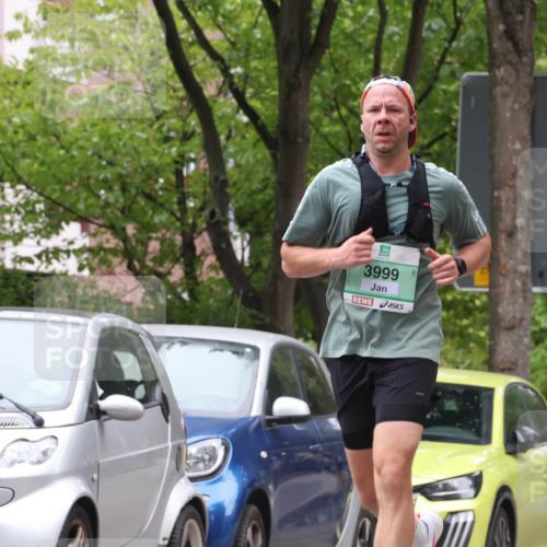 21.09.2025 - PSD Bank Halbmarathon Luisa Fischer http://msf.ph/oto/8926248 21.09.2025 11:28:23 Laufen 3418, 3999 meine-sportfotos.de