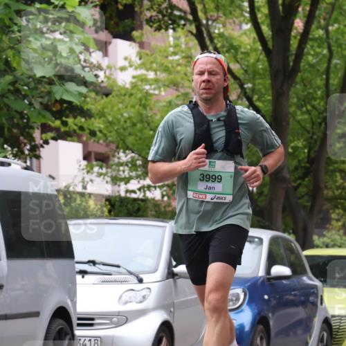 21.09.2025 - PSD Bank Halbmarathon Luisa Fischer http://msf.ph/oto/8926252 21.09.2025 11:28:24 Laufen 3418, 3999 meine-sportfotos.de
