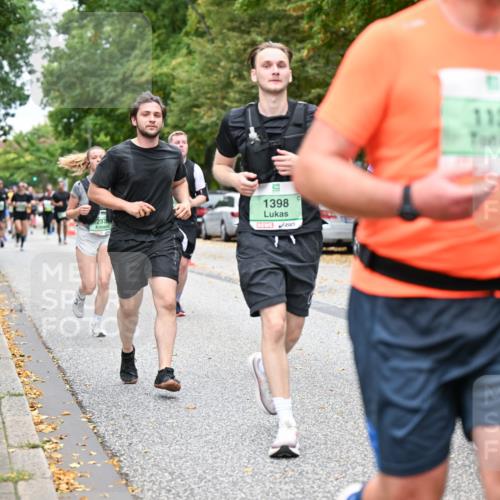 21.09.2025 - PSD Bank Halbmarathon Dr. Thomas Lammeyer http://msf.ph/oto/8926285 21.09.2025 10:45:32 Laufen 237, 1398, 1135, 4915 meine-sportfotos.de