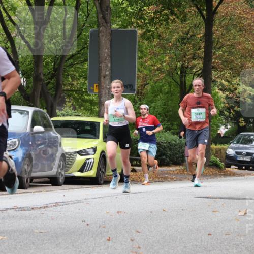 21.09.2025 - PSD Bank Halbmarathon Luisa Fischer http://msf.ph/oto/8926341 21.09.2025 11:28:44 Laufen 1027, 2, 26, 3917, 2956 meine-sportfotos.de