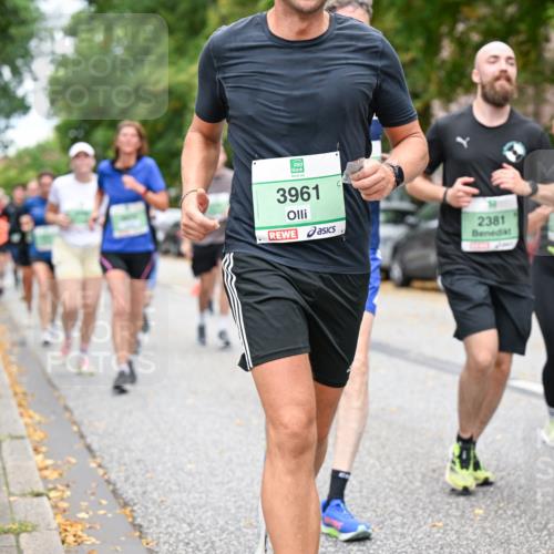 21.09.2025 - PSD Bank Halbmarathon Dr. Thomas Lammeyer http://msf.ph/oto/8926433 21.09.2025 10:45:46 Laufen 3961, 2381, 2664 meine-sportfotos.de