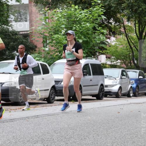 21.09.2025 - PSD Bank Halbmarathon Luisa Fischer http://msf.ph/oto/8926950 21.09.2025 11:31:52 Laufen 1998, 425, 4048, 6418 meine-sportfotos.de