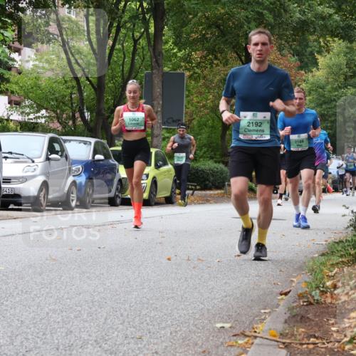 21.09.2025 - PSD Bank Halbmarathon Luisa Fischer http://msf.ph/oto/8927345 21.09.2025 11:34:09 Laufen 3418, 1062, 2192, 2188 meine-sportfotos.de