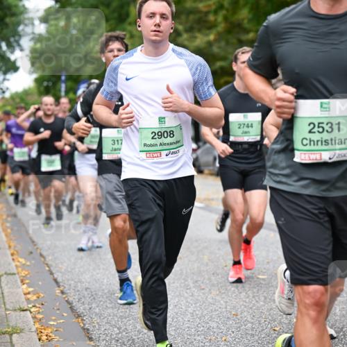21.09.2025 - PSD Bank Halbmarathon Dr. Thomas Lammeyer http://msf.ph/oto/8927561 21.09.2025 10:47:01 Laufen 317, 2908, 2744, 2531, 741 meine-sportfotos.de