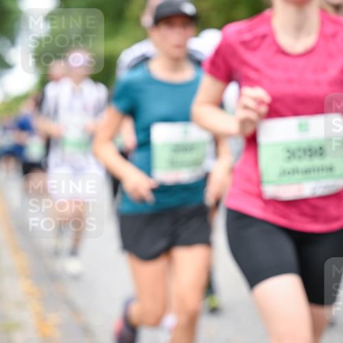 21.09.2025 - PSD Bank Halbmarathon Dr. Thomas Lammeyer http://msf.ph/oto/8927684 21.09.2025 10:47:10 Laufen  meine-sportfotos.de