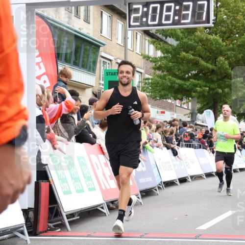 21.09.2025 - PSD Bank Halbmarathon Strokosch-Dieckow http://msf.ph/oto/8928411 21.09.2025 12:08:00 Ziel 2493, 2883, 2956, 3396, 3505, 3729, 3746, 3948, 3975 meine-sportfotos.de