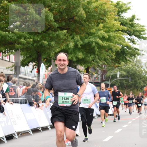 21.09.2025 - PSD Bank Halbmarathon Strokosch-Dieckow http://msf.ph/oto/8928498 21.09.2025 12:08:13 Ziel 1495, 1496, 2593, 2908, 2972, 3108, 3439 meine-sportfotos.de