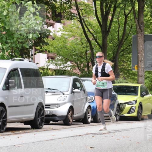 21.09.2025 - PSD Bank Halbmarathon Luisa Fischer http://msf.ph/oto/8928541 21.09.2025 11:41:17 Laufen 3418, 3141, 2228 meine-sportfotos.de