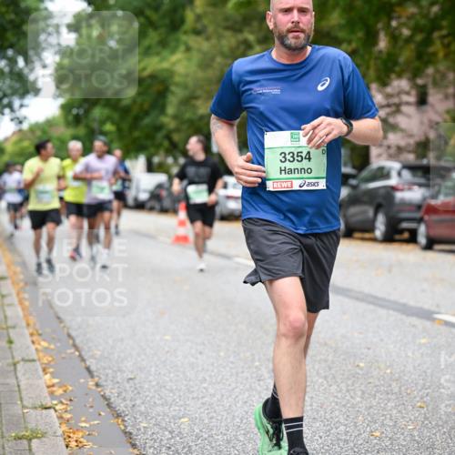 21.09.2025 - PSD Bank Halbmarathon Dr. Thomas Lammeyer http://msf.ph/oto/8928743 21.09.2025 10:48:20 Laufen 95, 3354 meine-sportfotos.de
