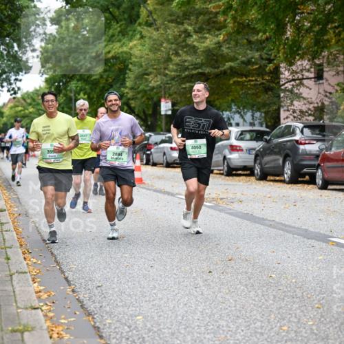 21.09.2025 - PSD Bank Halbmarathon Dr. Thomas Lammeyer http://msf.ph/oto/8928767 21.09.2025 10:48:22 Laufen 1300, 2647, 399, 2884, 4050, 4915 meine-sportfotos.de