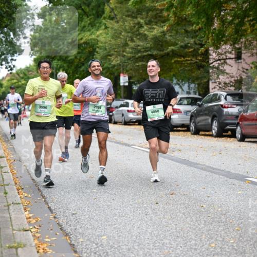21.09.2025 - PSD Bank Halbmarathon Dr. Thomas Lammeyer http://msf.ph/oto/8928772 21.09.2025 10:48:23 Laufen 12000, 3996, 3975, 2884, 4050, 4915 meine-sportfotos.de