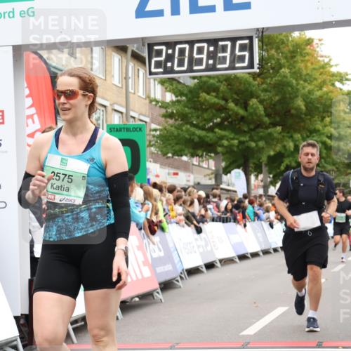 21.09.2025 - PSD Bank Halbmarathon Strokosch-Dieckow http://msf.ph/oto/8928857 21.09.2025 12:08:59 Ziel 1267, 1268, 1442, 2575, 3223, 3273, 3274, 3794 meine-sportfotos.de