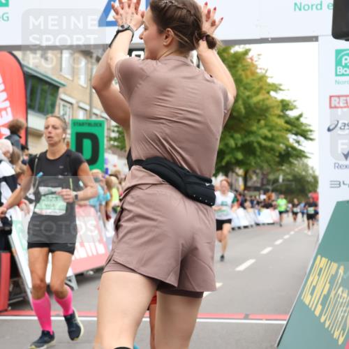21.09.2025 - PSD Bank Halbmarathon Strokosch-Dieckow http://msf.ph/oto/8928965 21.09.2025 12:09:22 Ziel 1080, 2623, 3127, 3378, 3946 meine-sportfotos.de