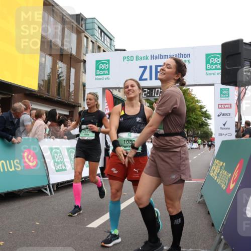 21.09.2025 - PSD Bank Halbmarathon Strokosch-Dieckow http://msf.ph/oto/8928972 21.09.2025 12:09:23 Ziel 1080, 2623, 3008, 3127, 3378, 3946 meine-sportfotos.de