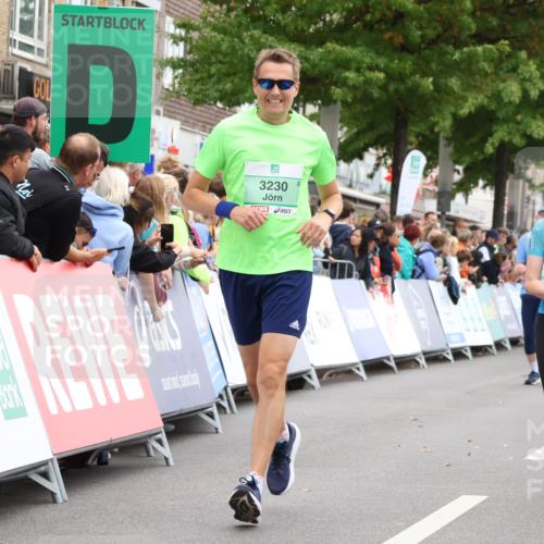 21.09.2025 - PSD Bank Halbmarathon Strokosch-Dieckow http://msf.ph/oto/8929053 21.09.2025 12:09:35 Ziel 2576, 3008, 3145, 3230, 3232, 4015 meine-sportfotos.de