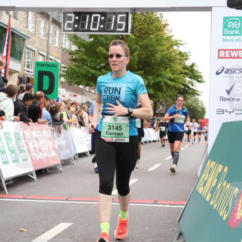 21.09.2025 - PSD Bank Halbmarathon Strokosch-Dieckow http://msf.ph/oto/8929084 21.09.2025 12:09:38 Ziel 2576, 3062, 3063, 3145, 3230, 3232, 4015 meine-sportfotos.de