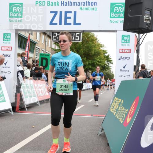 21.09.2025 - PSD Bank Halbmarathon Strokosch-Dieckow http://msf.ph/oto/8929090 21.09.2025 12:09:39 Ziel 2576, 3062, 3063, 3145, 3230, 3232, 4015 meine-sportfotos.de