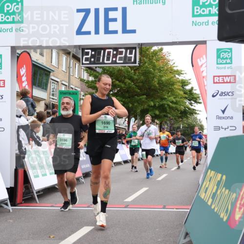 21.09.2025 - PSD Bank Halbmarathon Strokosch-Dieckow http://msf.ph/oto/8929162 21.09.2025 12:09:47 Ziel 1690, 2363, 2576, 2784, 3062, 3063, 3196, 3325, 4015, 4035 meine-sportfotos.de
