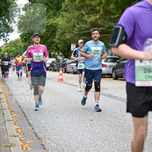 21.09.2025 - PSD Bank Halbmarathon Dr. Thomas Lammeyer http://msf.ph/oto/8929224 21.09.2025 10:48:49 Laufen 1727, 2211, 1726, 2838, 4915 meine-sportfotos.de