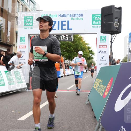 21.09.2025 - PSD Bank Halbmarathon Strokosch-Dieckow http://msf.ph/oto/8929232 21.09.2025 12:09:54 Ziel 1175, 1200, 1690, 2363, 2784, 3196, 3325, 4035 meine-sportfotos.de