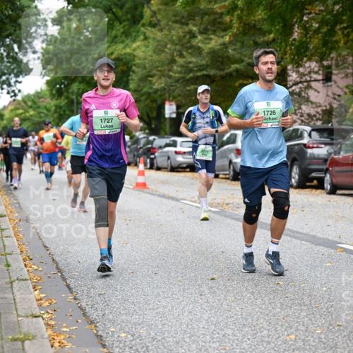 21.09.2025 - PSD Bank Halbmarathon Dr. Thomas Lammeyer http://msf.ph/oto/8929237 21.09.2025 10:48:50 Laufen 1727, 2211, 1726, 34915 meine-sportfotos.de