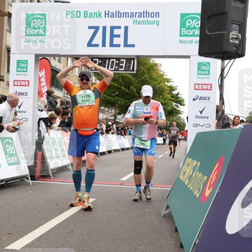 21.09.2025 - PSD Bank Halbmarathon Strokosch-Dieckow http://msf.ph/oto/8929238 21.09.2025 12:09:55 Ziel 1175, 1200, 1606, 2363, 2784, 3325, 4035 meine-sportfotos.de