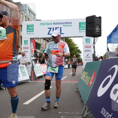 21.09.2025 - PSD Bank Halbmarathon Strokosch-Dieckow http://msf.ph/oto/8929260 21.09.2025 12:09:58 Ziel 1175, 1200, 1606, 2784, 3112, 3325, 4035 meine-sportfotos.de