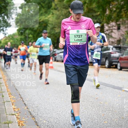 21.09.2025 - PSD Bank Halbmarathon Dr. Thomas Lammeyer http://msf.ph/oto/8929267 21.09.2025 10:48:51 Laufen 1727 meine-sportfotos.de