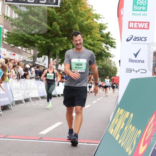 21.09.2025 - PSD Bank Halbmarathon Strokosch-Dieckow http://msf.ph/oto/8929272 21.09.2025 12:10:00 Ziel 1175, 1200, 1606, 3112 meine-sportfotos.de