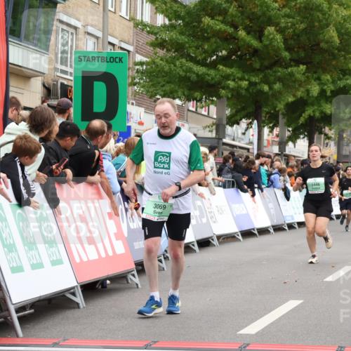 21.09.2025 - PSD Bank Halbmarathon Strokosch-Dieckow http://msf.ph/oto/8929564 21.09.2025 12:10:40 Ziel 2603, 3069, 3446, 3711 meine-sportfotos.de